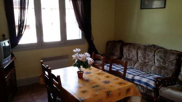 Appartement Au Pied Des Montagnes Auzat Eksteriør bilde